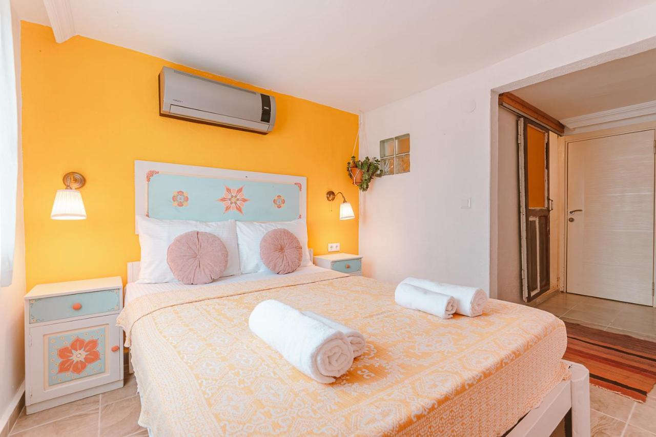 Kuytu Terrace Bed And Breakfast Kaş Exterior foto